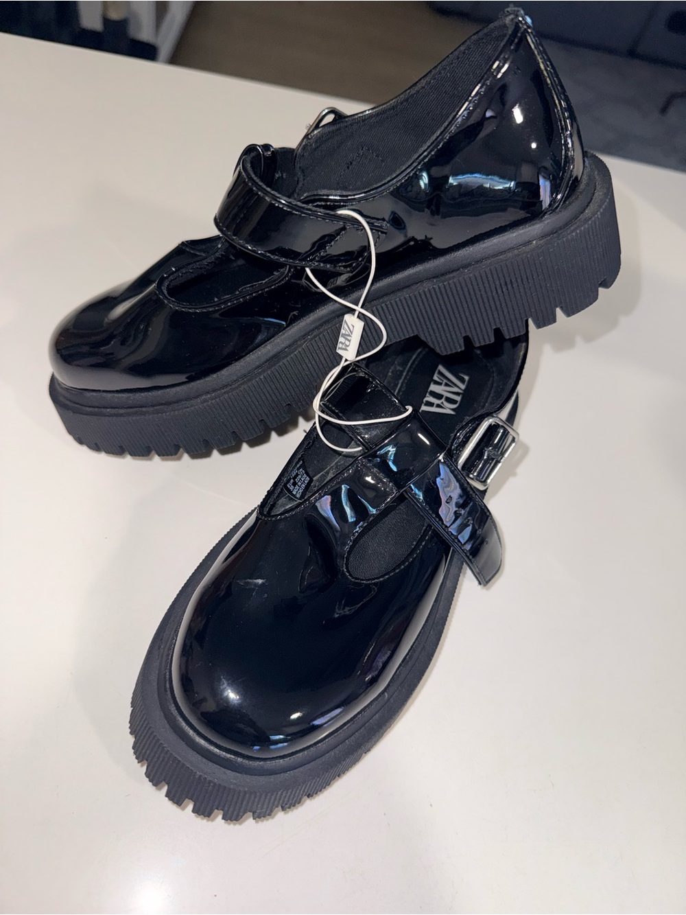 Zara Black Patent Girls Mary Jane Chunky Sole Shoes Size EU 35 / US 3–3.5Y